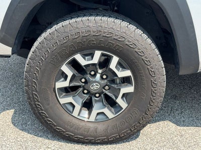 2022 Toyota Tacoma TRD Off-Road V6