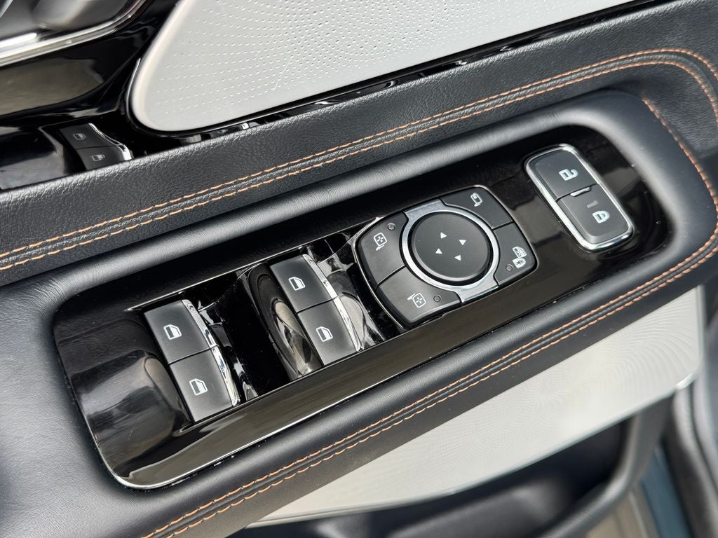 2025 Lincoln Aviator Black Label