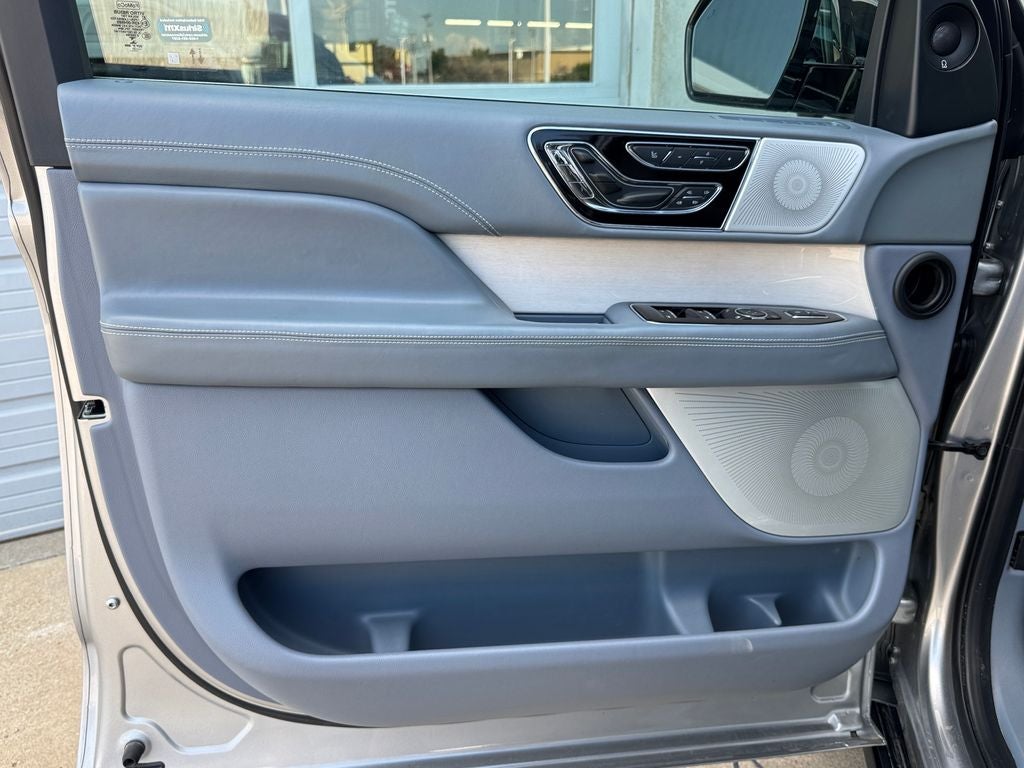 2021 Lincoln Navigator Black Label