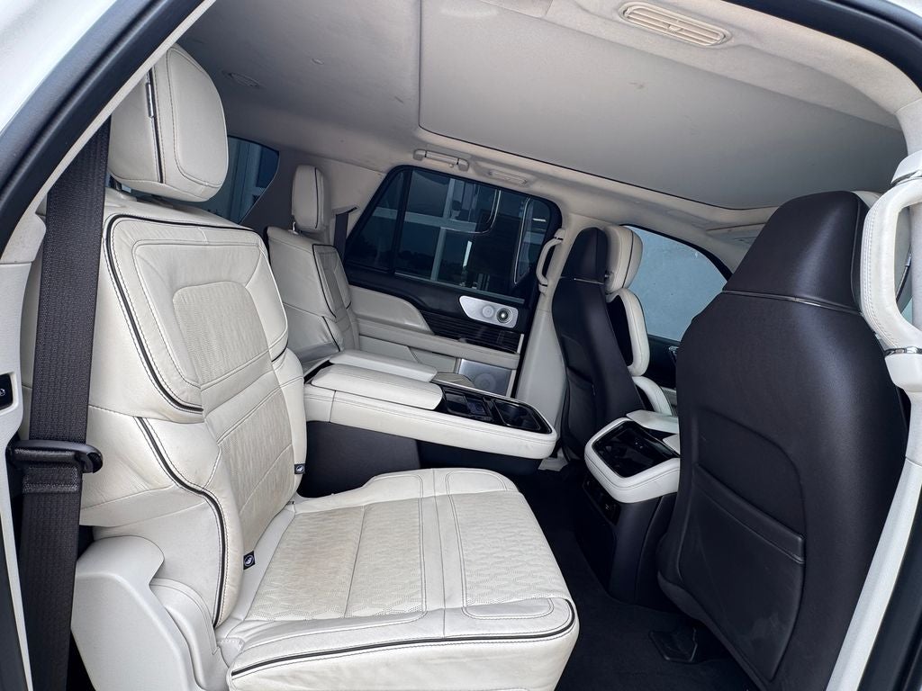 2024 Lincoln Navigator L Black Label