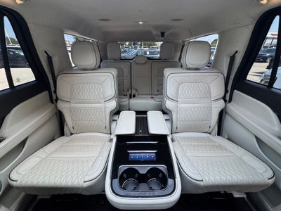 2024 Lincoln Navigator L Black Label