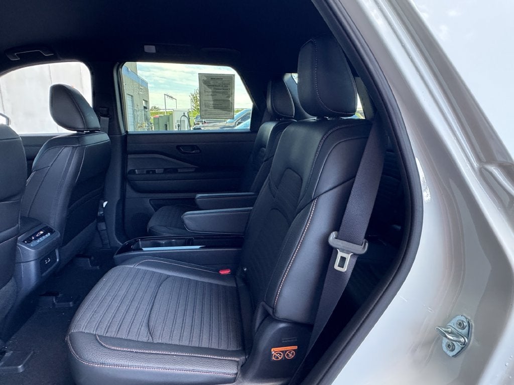 2025 Nissan Pathfinder Rock Creek