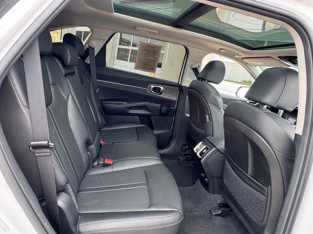 2023 Kia Sorento X-Line S