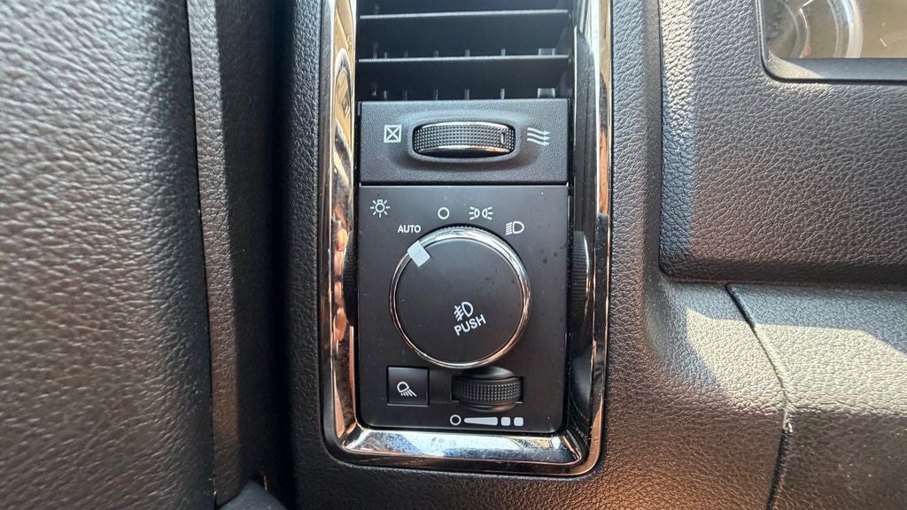 2015 RAM 1500 Sport