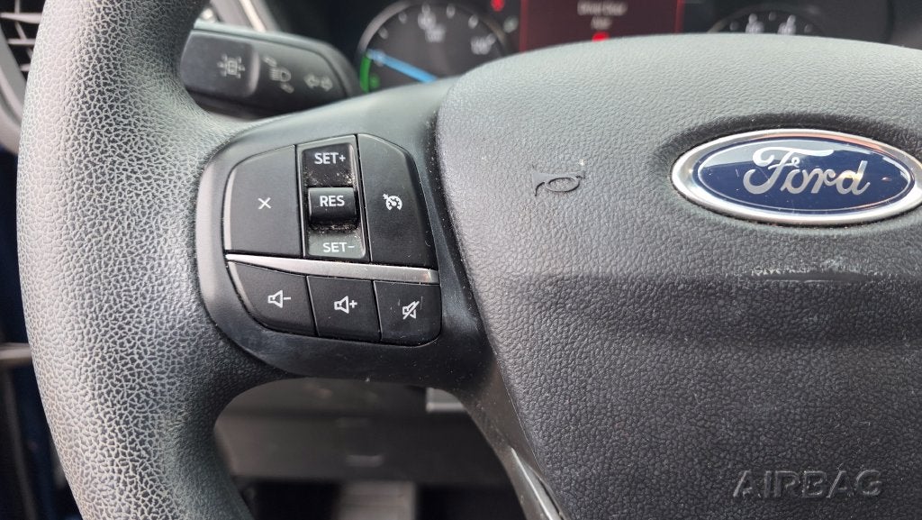 2022 Ford Escape Hybrid SE