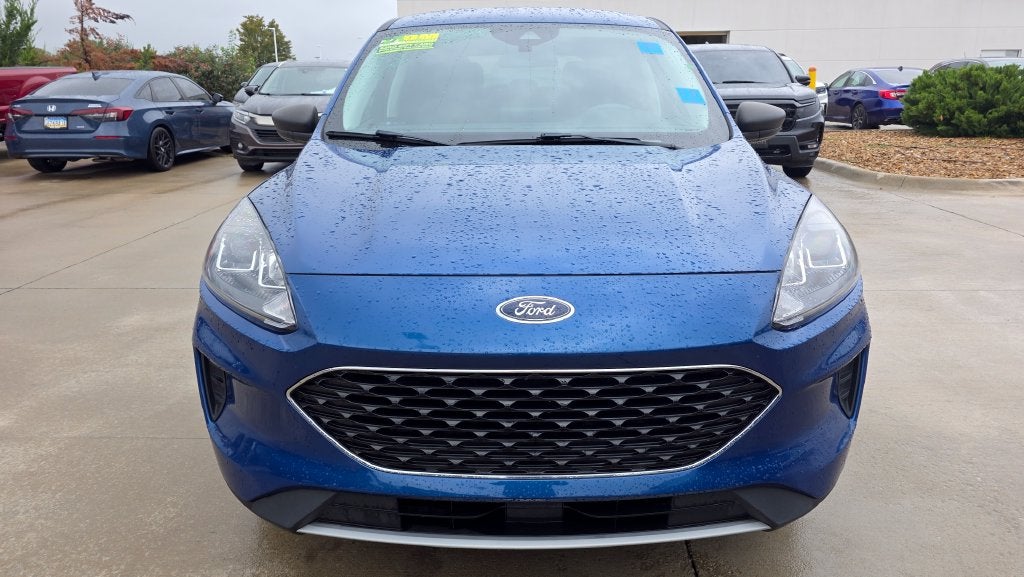 2022 Ford Escape Hybrid SE
