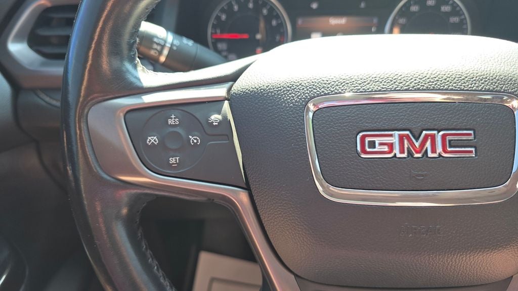 2021 GMC Acadia AT4