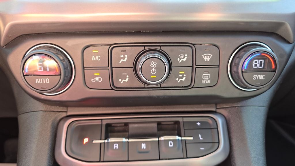 2021 GMC Acadia AT4