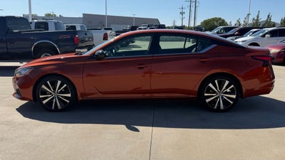 2022 Nissan Altima 2.5 SR