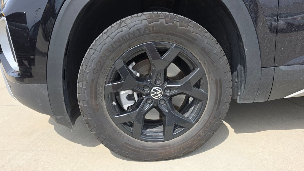 2024 Volkswagen Atlas 2.0T Peak Edition SEL