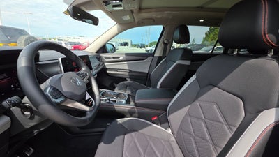 2024 Volkswagen Atlas 2.0T Peak Edition SEL
