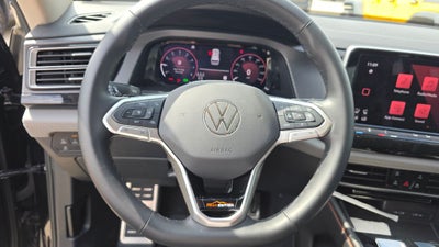 2024 Volkswagen Atlas 2.0T Peak Edition SEL