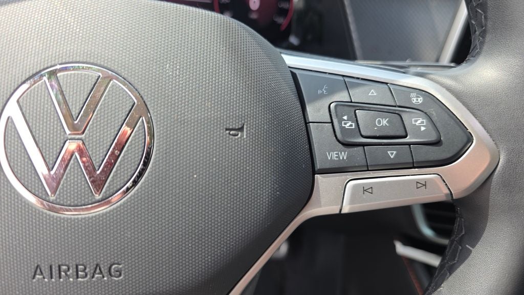 2024 Volkswagen Atlas 2.0T Peak Edition SEL