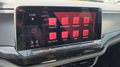 2024 Volkswagen Atlas 2.0T Peak Edition SEL
