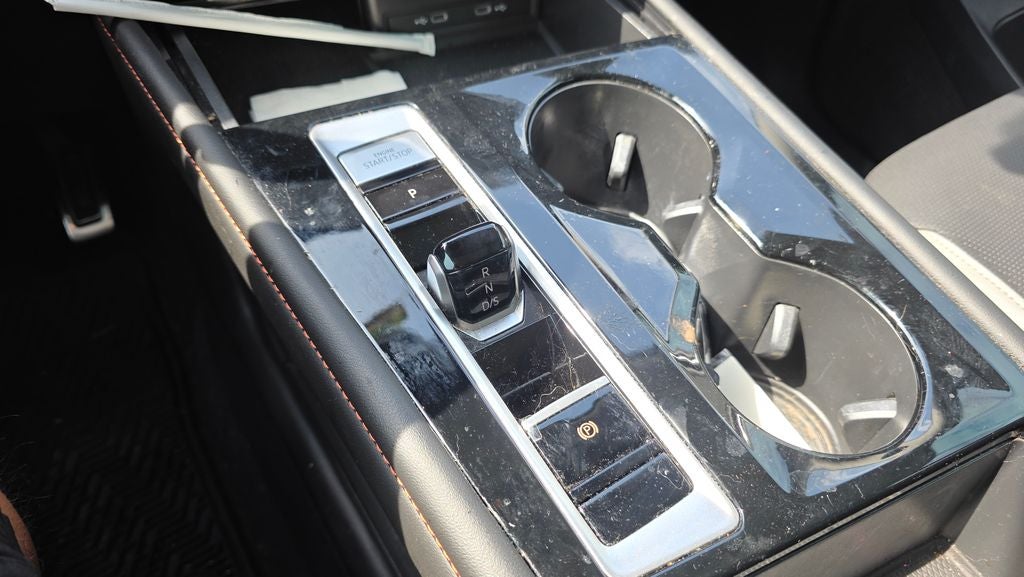 2024 Volkswagen Atlas 2.0T Peak Edition SEL