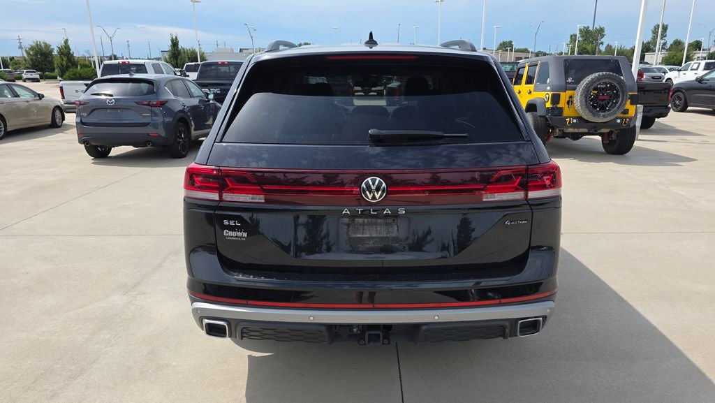 2024 Volkswagen Atlas 2.0T Peak Edition SEL