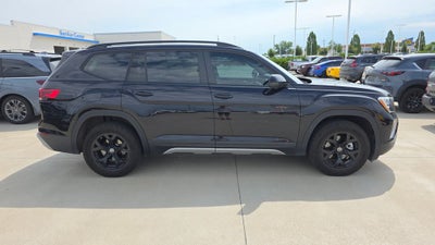 2024 Volkswagen Atlas 2.0T Peak Edition SEL