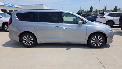 2021 Chrysler Pacifica Hybrid Touring L