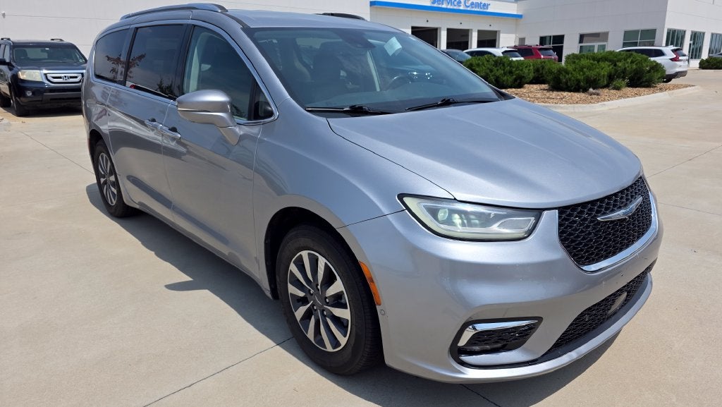 2021 Chrysler Pacifica Hybrid Touring L