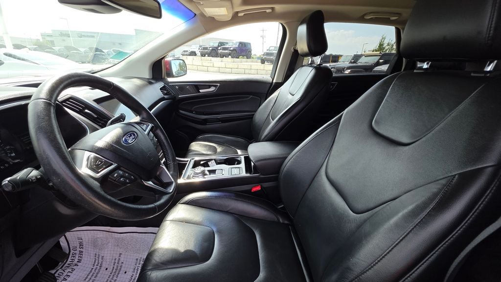 2020 Ford Edge Titanium