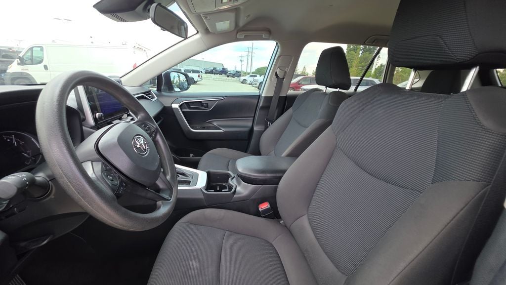 2023 Toyota RAV4 LE