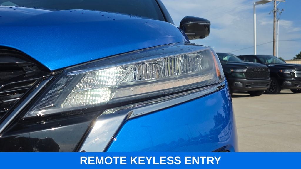 2023 Nissan Kicks SR