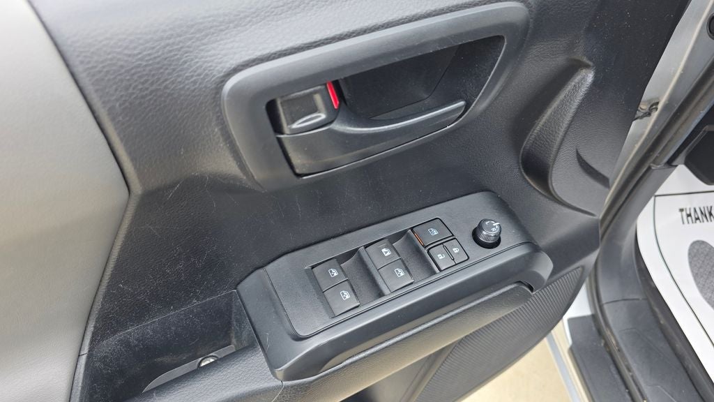 2022 Toyota Tacoma SR V6