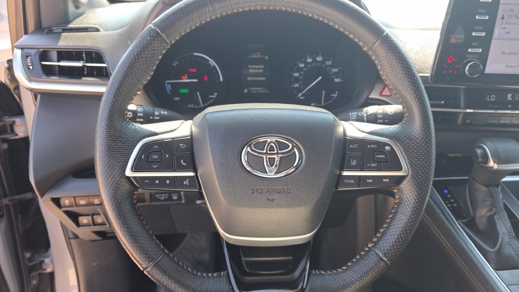 2022 Toyota Sienna Woodland Edition
