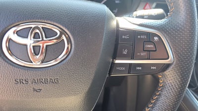 2022 Toyota Sienna Woodland Edition