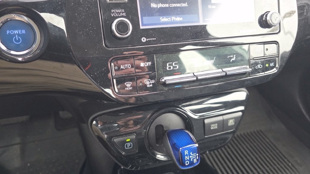 2022 Toyota Prius L
