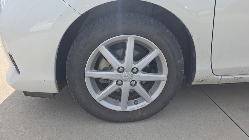 2013 Toyota Prius c One