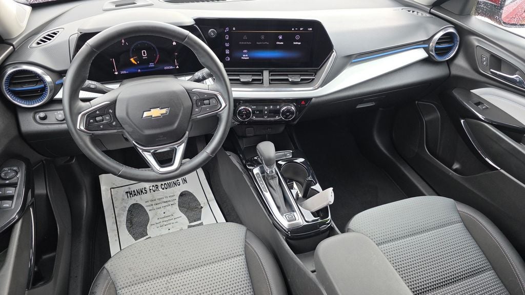 2025 Chevrolet Trax LT