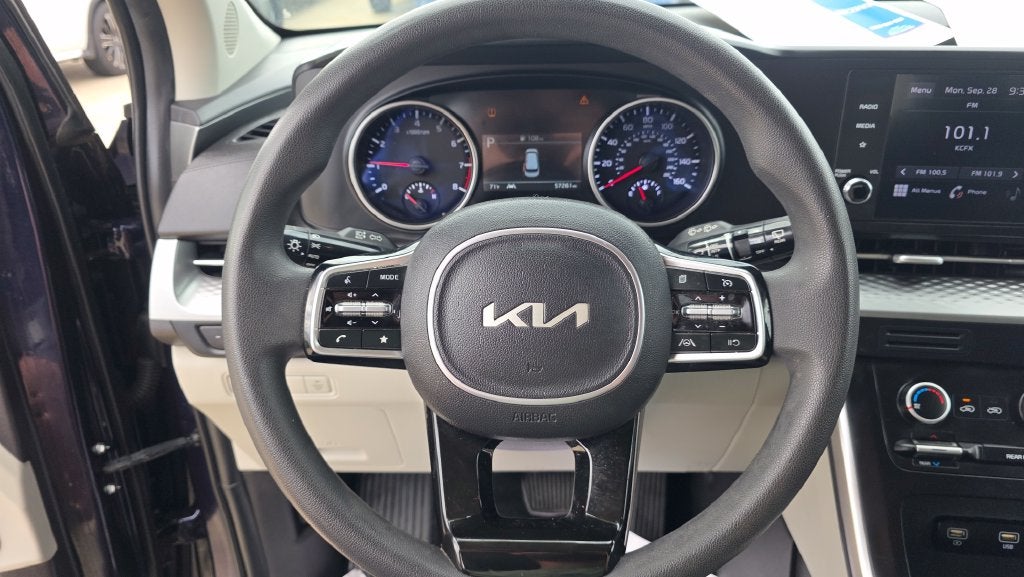 2022 Kia Carnival LX