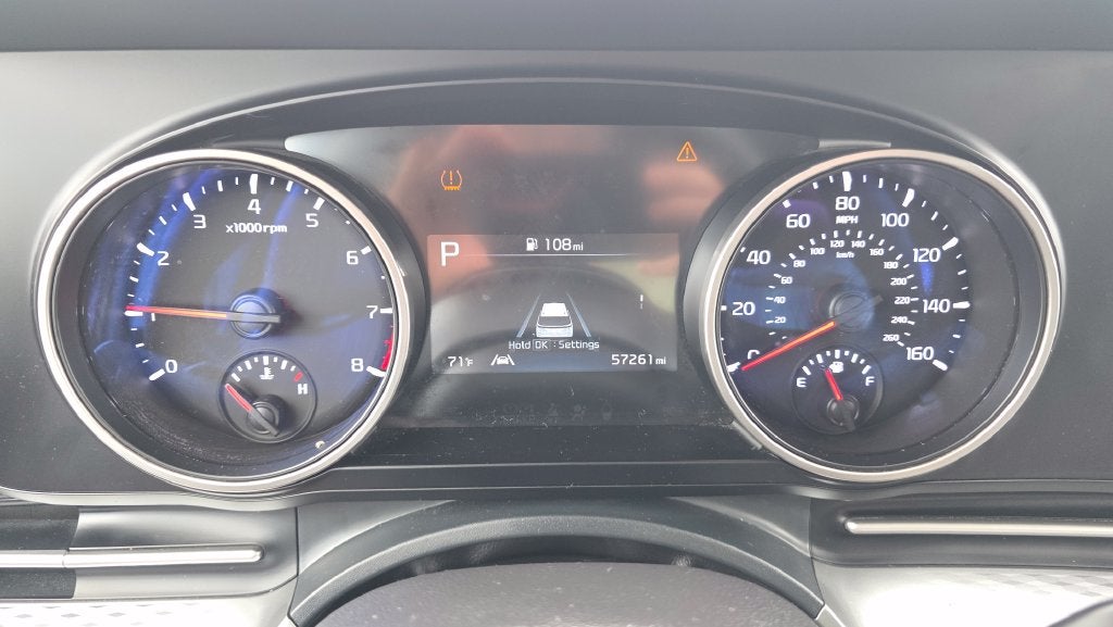 2022 Kia Carnival LX