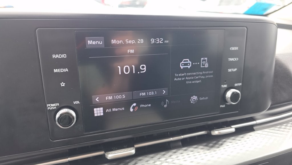 2022 Kia Carnival LX