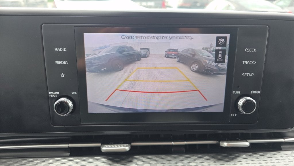 2022 Kia Carnival LX