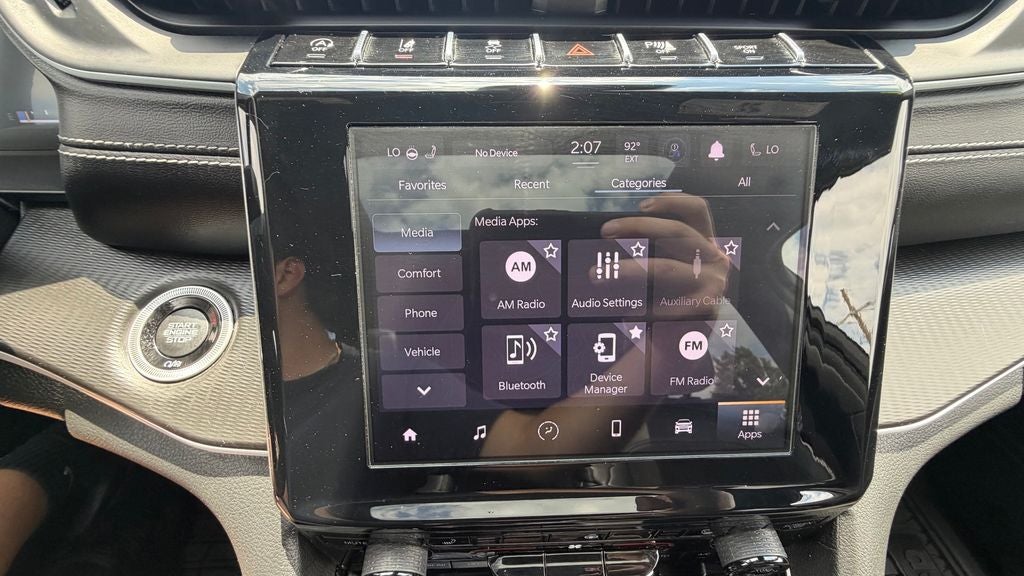 2023 Jeep Grand Cherokee L Altitude