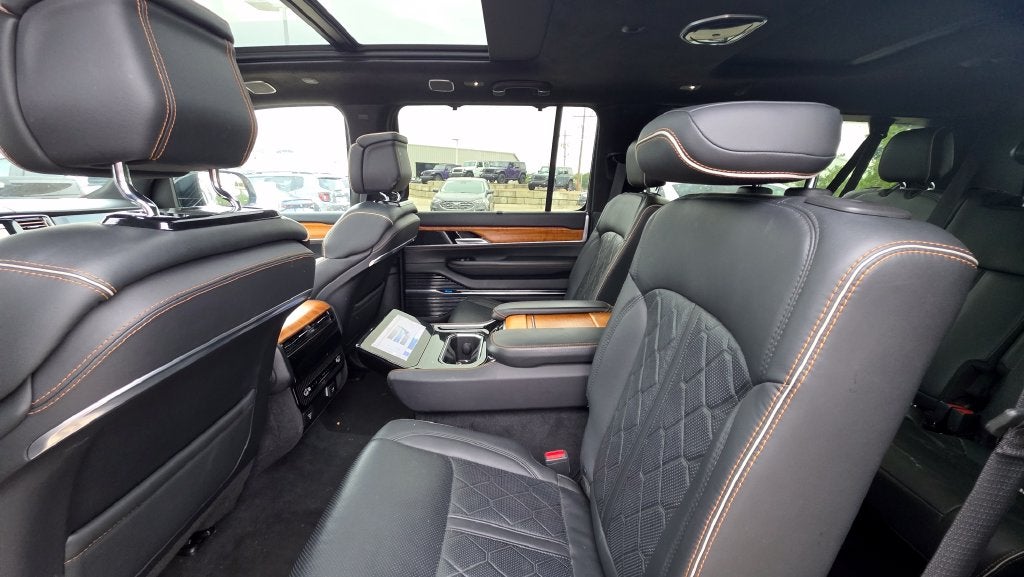 2024 Jeep Grand Wagoneer L Series III
