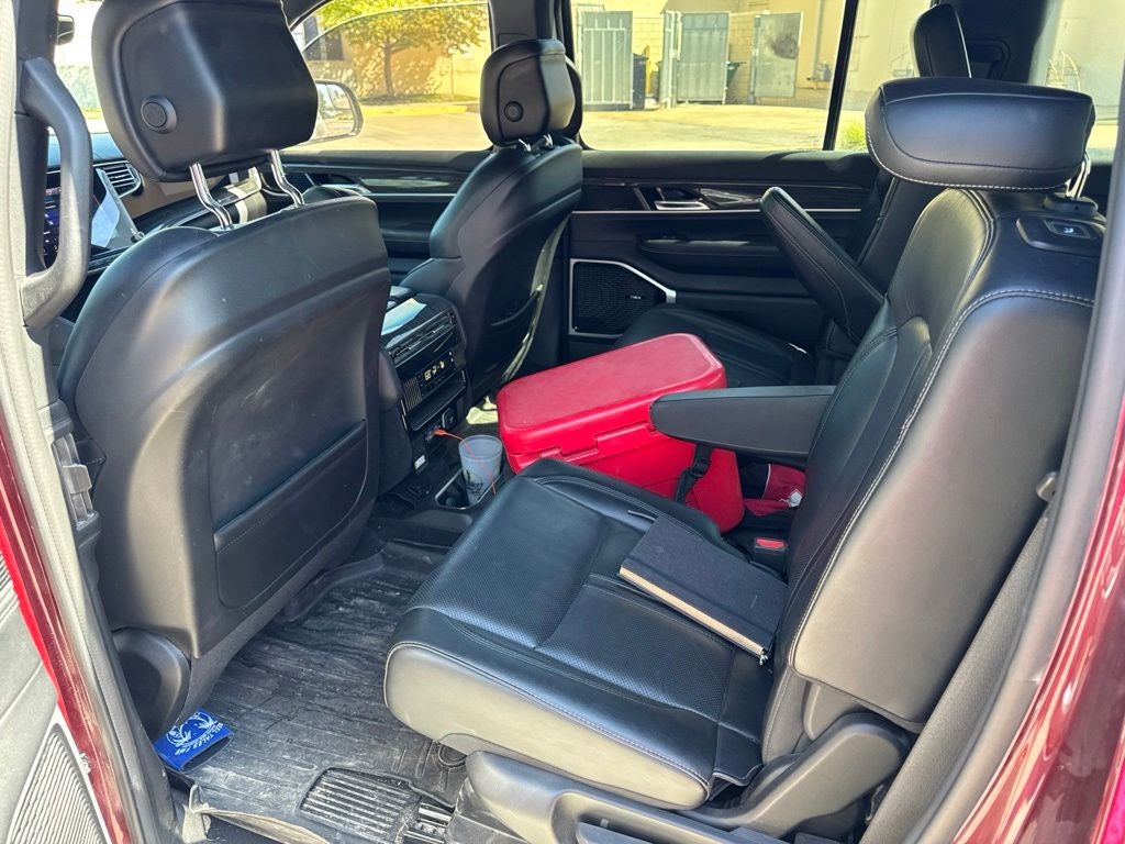 2022 Jeep Wagoneer Series III
