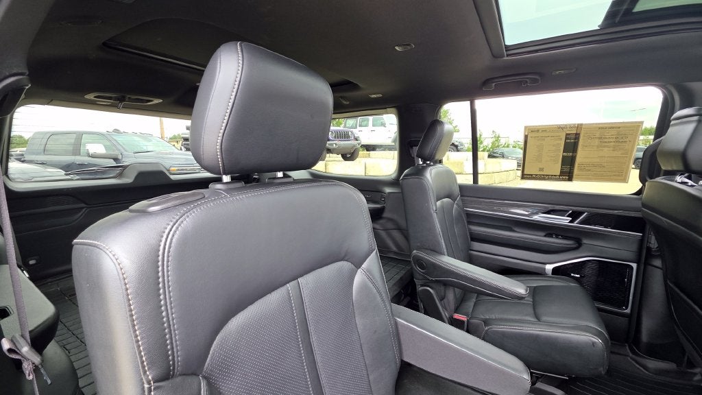 2022 Jeep Wagoneer Series III