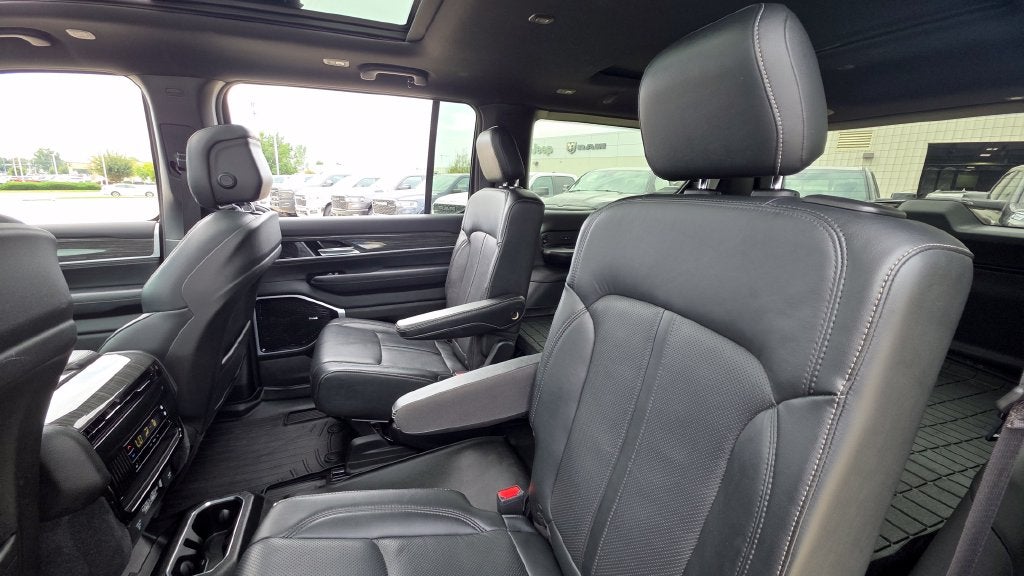 2022 Jeep Wagoneer Series III