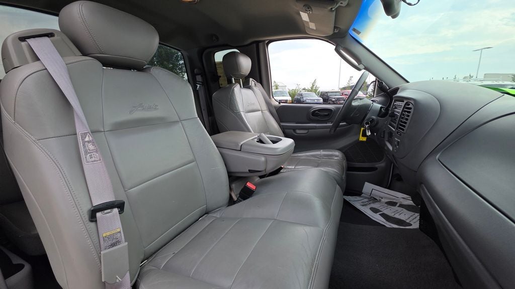 2003 Ford F-150 Lariat