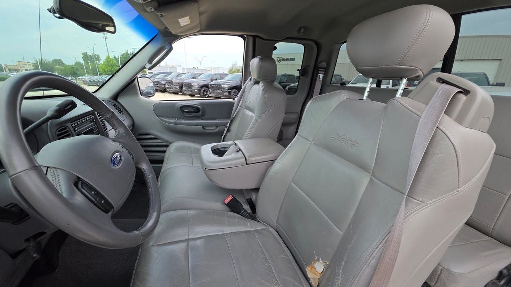 2003 Ford F-150 Lariat