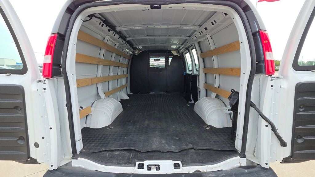2024 Chevrolet Express 2500 Work Van Cargo