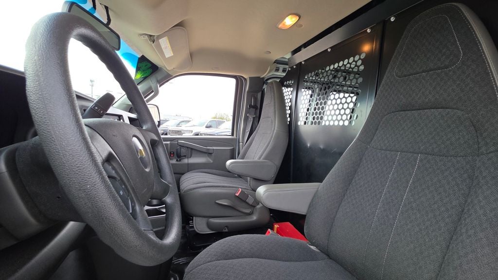 2024 Chevrolet Express 2500 Work Van Cargo