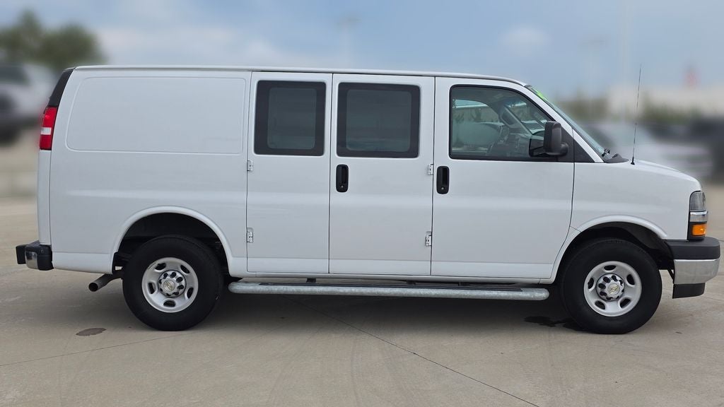 2024 Chevrolet Express 2500 Work Van Cargo