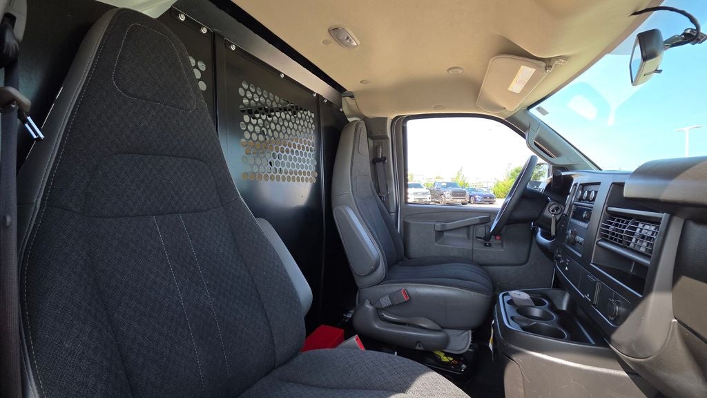 2024 Chevrolet Express 2500 Work Van Cargo