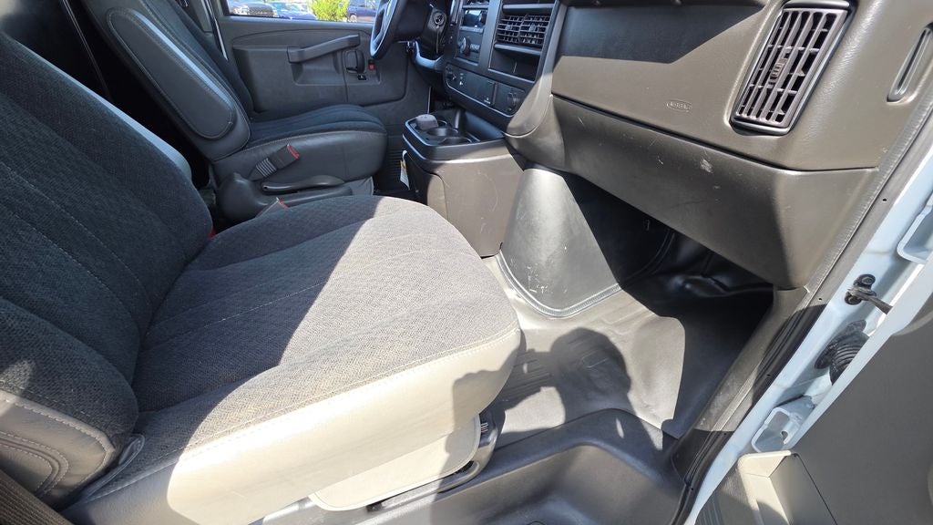 2024 Chevrolet Express 2500 Work Van Cargo