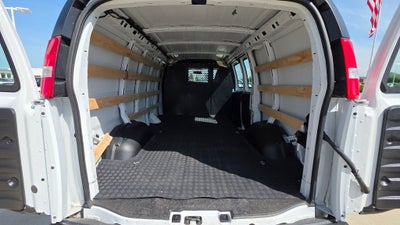 2024 Chevrolet Express 2500 Work Van Cargo