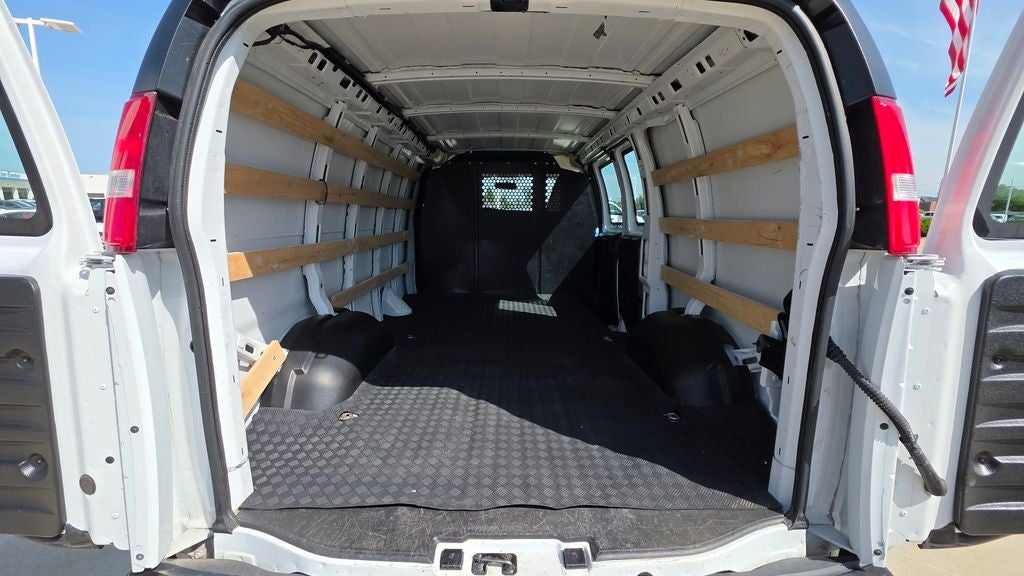2024 Chevrolet Express 2500 Work Van Cargo